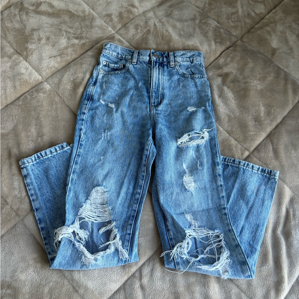 Vintage Straight Distressed Jeans - Picture 2 of 5